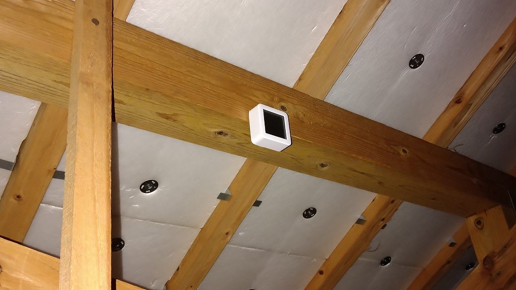 屋根裏の温度は屋の野地板のすぐ下で